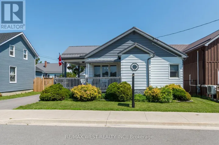 4 GEORGE STREET, Quinte West (Trenton Ward), Ontario K8V1R1