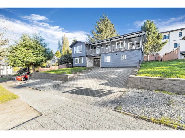 7838 SUNCREST DRIVE, Surrey, British Columbia V3W6A9