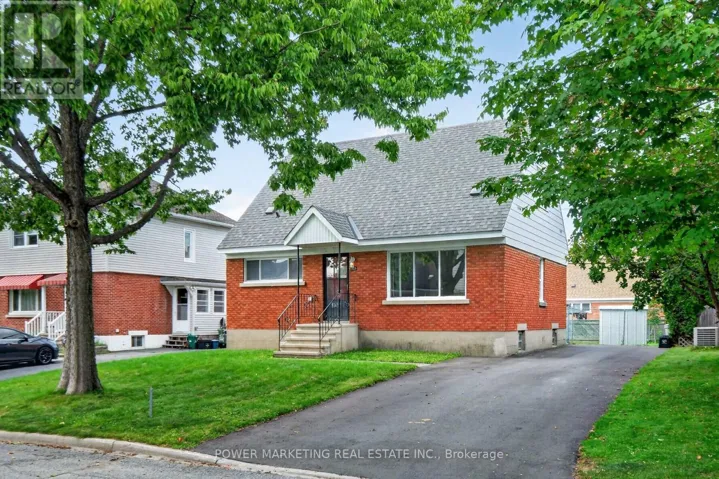 535 DUNBRACK STREET, Ottawa, Ontario K1K1J4