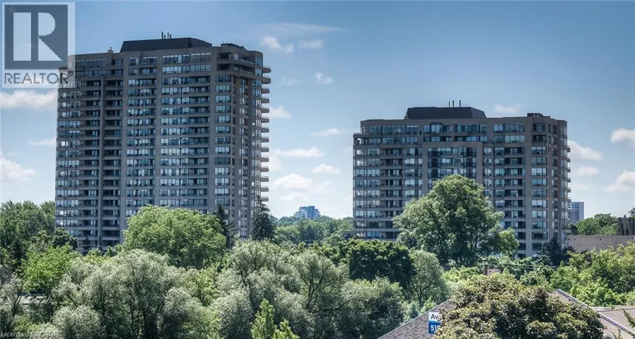4 WILLOW Street Unit# 1104, Waterloo, Ontario N2J4S2