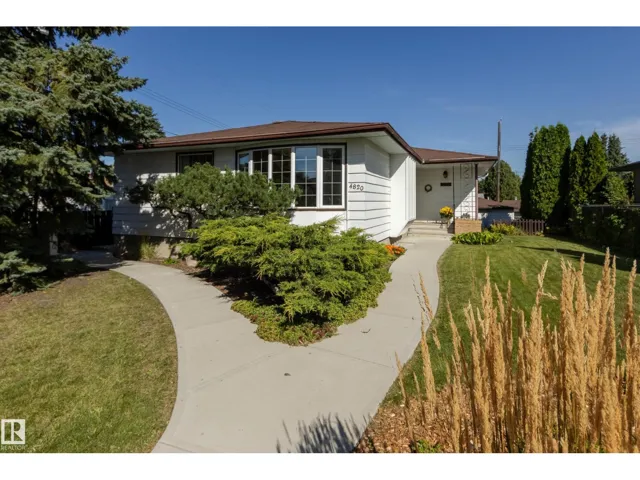 4820 109 AV NW, Edmonton, Alberta T6A1R6