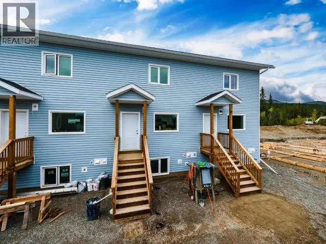 126-18 AZURE ROAD, Whitehorse, Yukon Y1A0L2