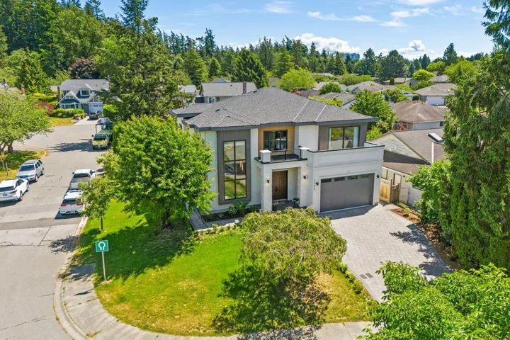 1946 143A STREET, Surrey, British Columbia V4A7T1
