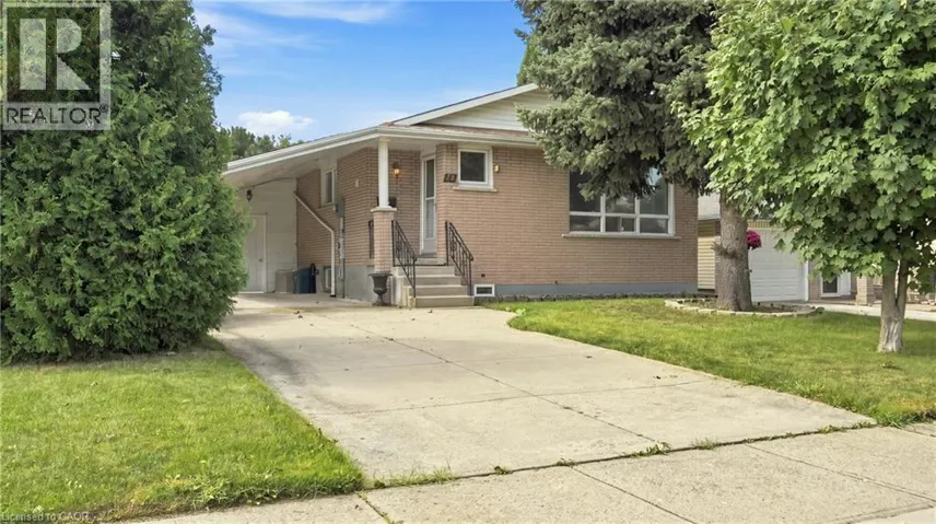 18 GLEN CASTLE Drive, Stoney Creek, Ontario L8G2Z4