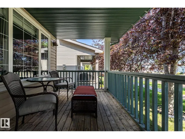 8 SUMMERLAND WY, Sherwood Park, Alberta T8H2P2