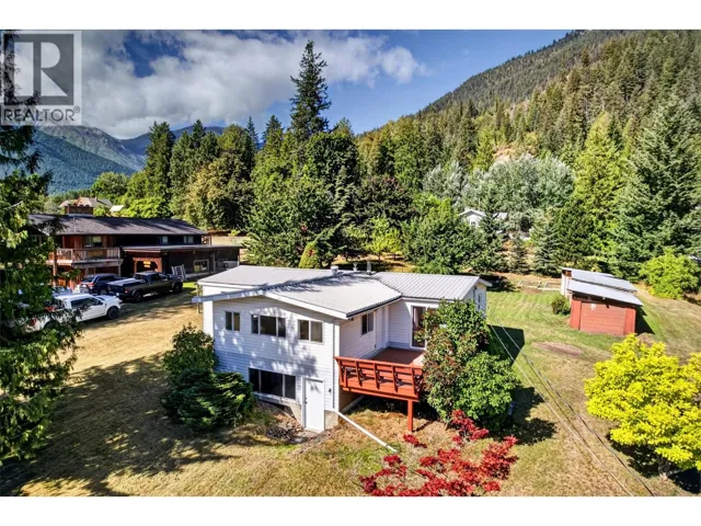 149 8th Street, Kaslo, British Columbia V0G1M0
