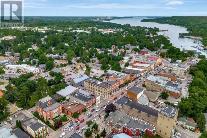 229 MAIN STREET, Prince Edward County (Picton), Ontario K0K2T0
