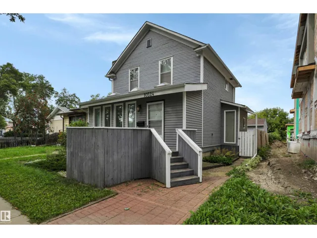 10524 75 AV NW, Edmonton, Alberta T6E1J4