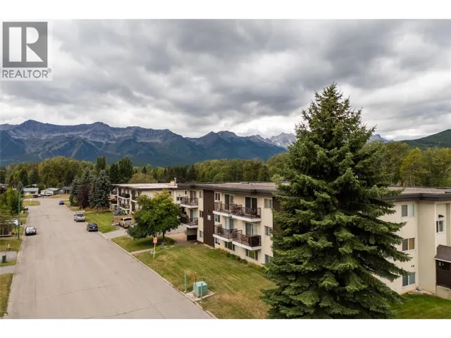 51 Ridgemont Drive Unit# 303, Fernie, British Columbia V0B1M2