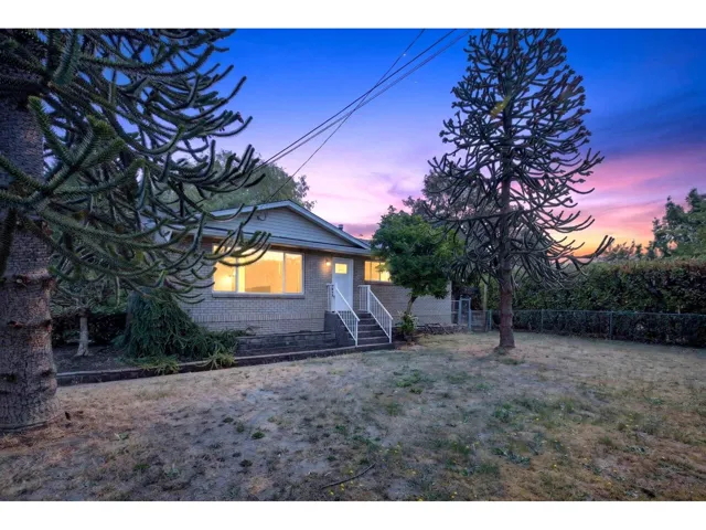 21355 OLD YALE ROAD, Langley, British Columbia V3A4M6