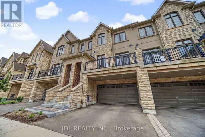 41 WEST VILLAGE LANE, Markham (Angus Glen), Ontario L6C3L5