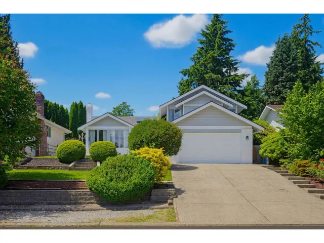 32562 MURRAY AVENUE, Abbotsford, British Columbia V2T4T5