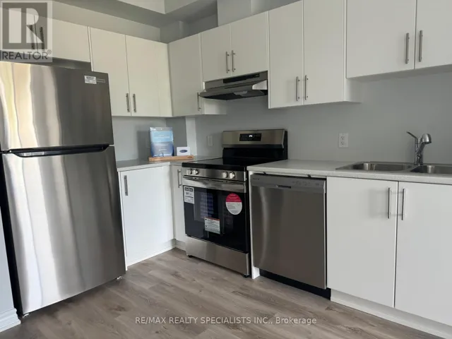 203 - 397 CODDS ROAD, Ottawa, Ontario K1K2G8