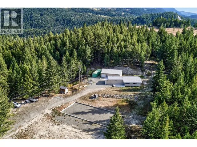888 Barriere Lakes Road, Barriere, British Columbia V0E1E1