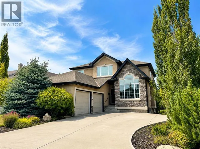 32 Evercreek Bluffs Crescent SW, Calgary, Alberta T2Y4P3