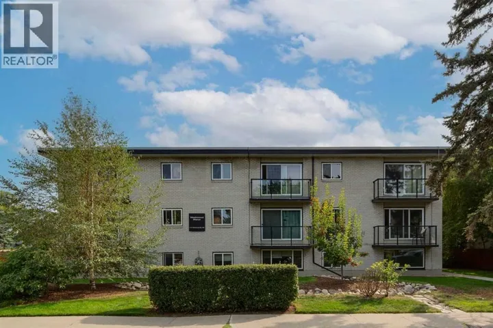 14, 1717 Westmount Road NW, Calgary, Alberta T2N3M4
