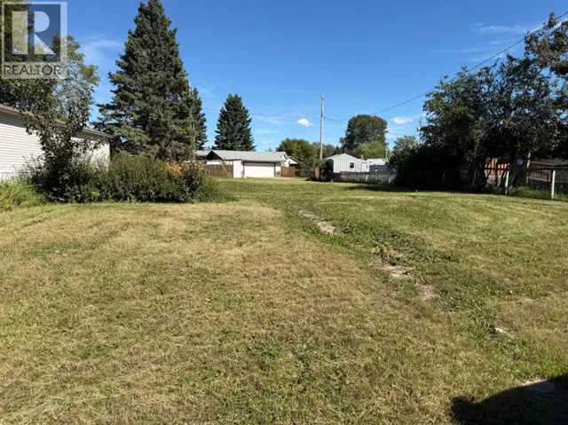 231 4 Street NW, Sundre, Alberta T0M1X0