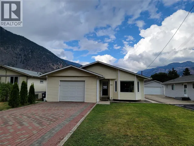 412 10th Avenue, Keremeos, British Columbia V0X1N3