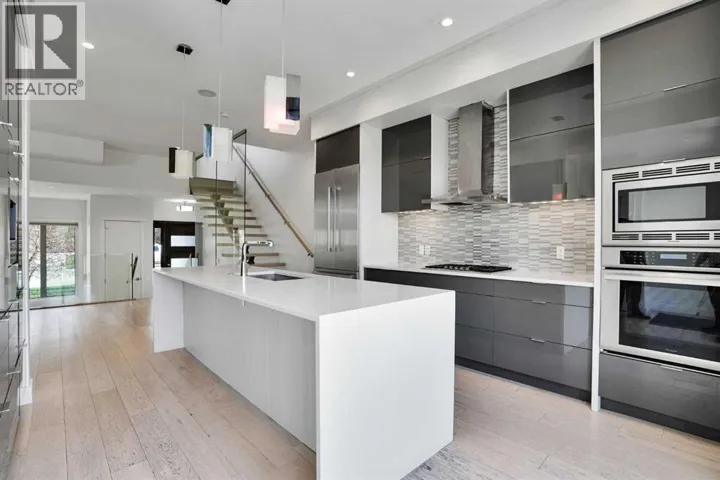 2505 21 Street SW, Calgary, Alberta T2T5A9