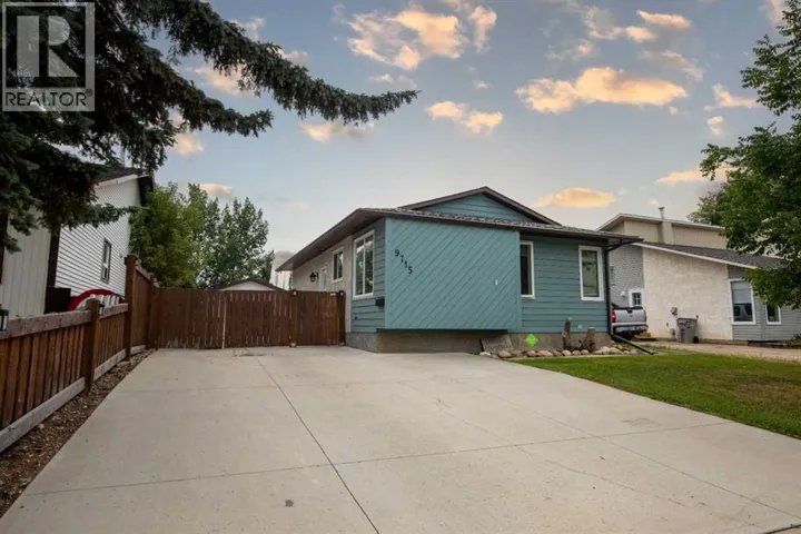 9715 69 Avenue, Grande Prairie, Alberta T8V5E4