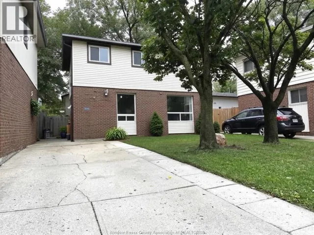 1219 AIRE PLACE, Windsor, Ontario N8S4E2
