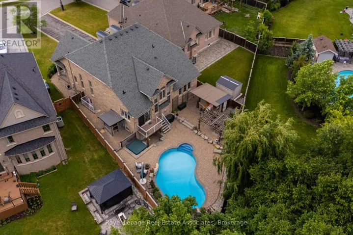 20 CANNINGTON CRESCENT, Brampton (Credit Valley), Ontario L6X0W6