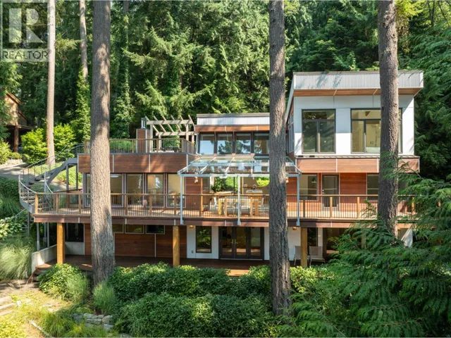 170 SUNSET DRIVE, Lions Bay, British Columbia V0N2E0