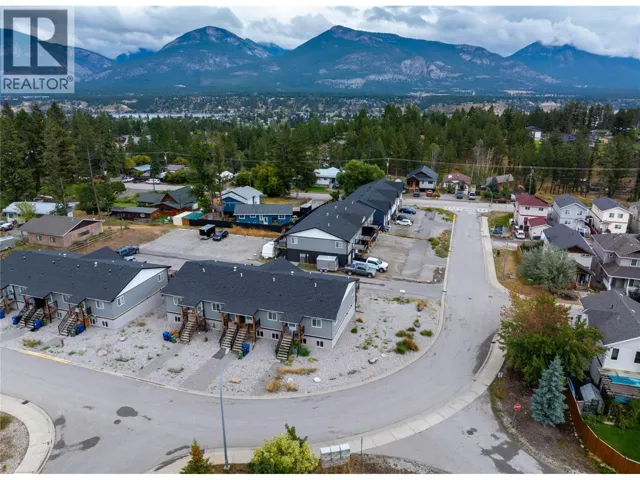 2145 Westside Park Drive Unit# 8, Invermere, British Columbia V0A1K4
