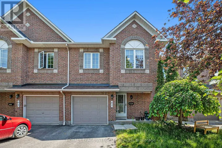 67 LANDOVER CRESCENT, Ottawa, Ontario K2M2W4