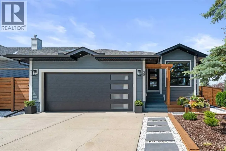 49 Sunlake Road SE, Calgary, Alberta T2X3G8