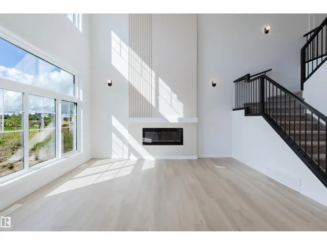 211 EDGEMONT GR NW, Edmonton, Alberta T6M3J6