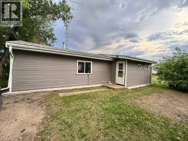 303 2nd Avenue W, Maidstone, Saskatchewan S0M1M0