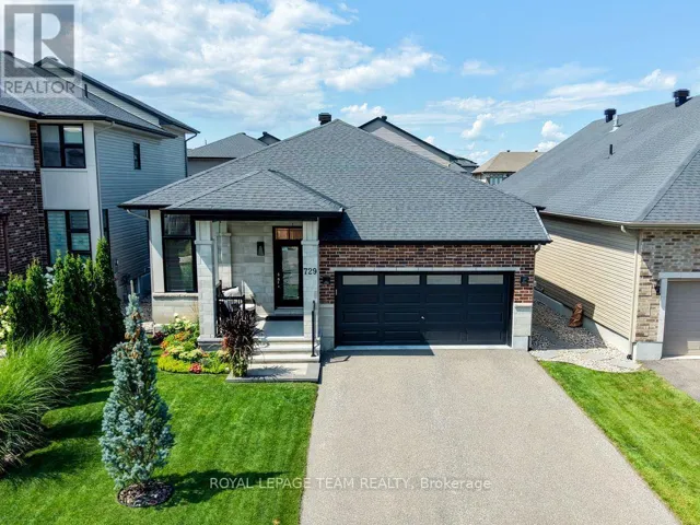 729 CARNELIAN CRESCENT, Ottawa, Ontario K1X0A9