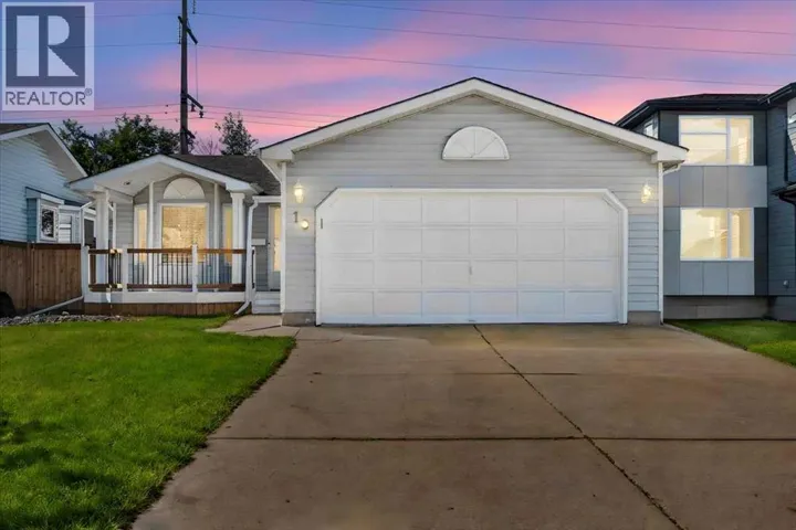 10 Deacon Lane, Sherwood Park, Alberta T8H1M9