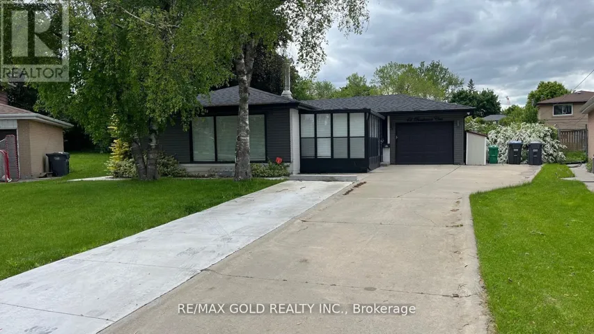 42 BEECHWOOD CRESCENT, Brampton (Avondale), Ontario L6T1Y1