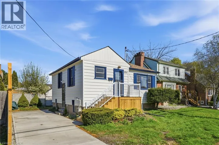 894 GARTH Street, Hamilton, Ontario L9G4K9