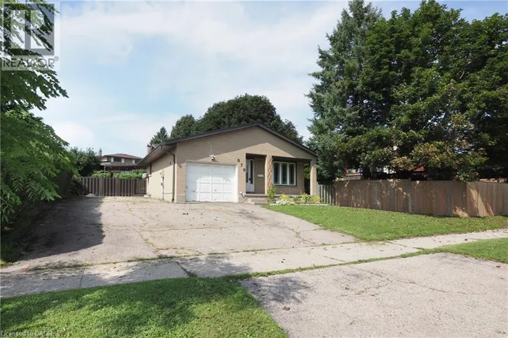 870 STRASBURG Road, Kitchener, Ontario N2E2K4