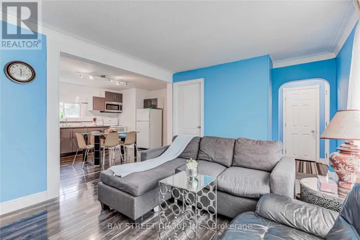 378 DREWRY AVENUE, Toronto (Newtonbrook West), Ontario M2R2K4