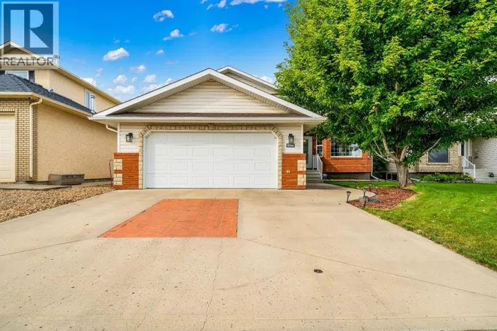896 Spruce Way SE, Medicine Hat, Alberta T1B4M7