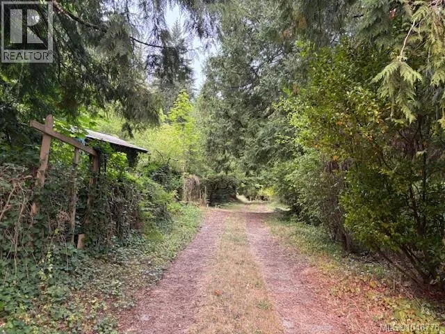 13050 Thomas Rd, Ladysmith, British Columbia V9G1L9