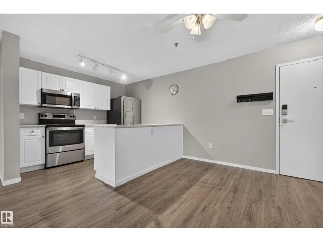 #23 10331 106 ST NW, Edmonton, Alberta T5J1H8