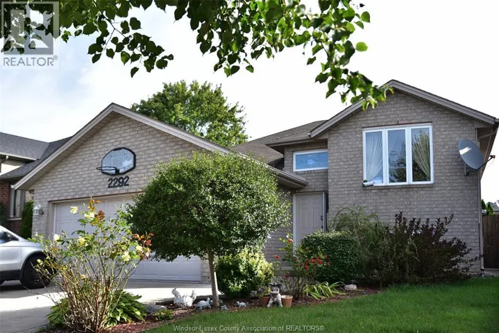 2292 Askin, Windsor, Ontario N9B3Y4