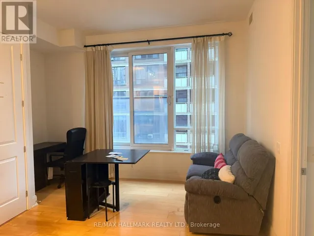 803 - 21 BALMUTO STREET, Toronto (Bay Street Corridor), Ontario M4Y1W4