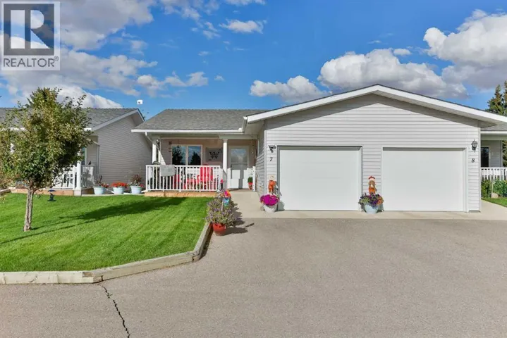7, 717 Centre Street, Vulcan, Alberta T0L2B0
