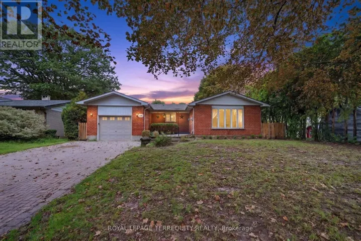 134 SWITZER DRIVE, Oshawa (Centennial), Ontario L1G3J7