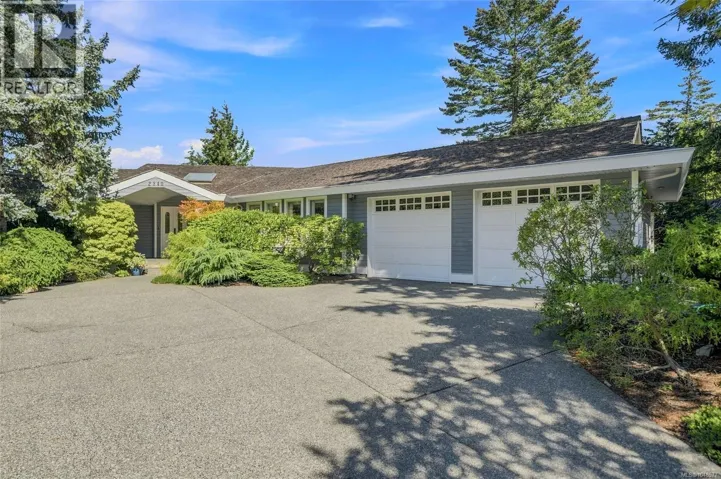 2340 Avondale Pl, Nanoose Bay, British Columbia V9P9G8