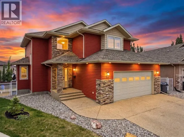 30 Lawson Close, Red Deer, Alberta T4R0H4
