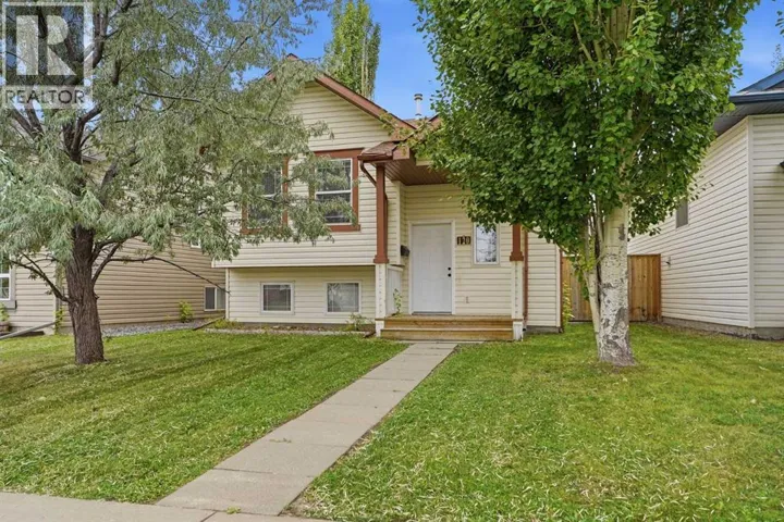 120 Kentwood Drive, Red Deer, Alberta T4P0A5