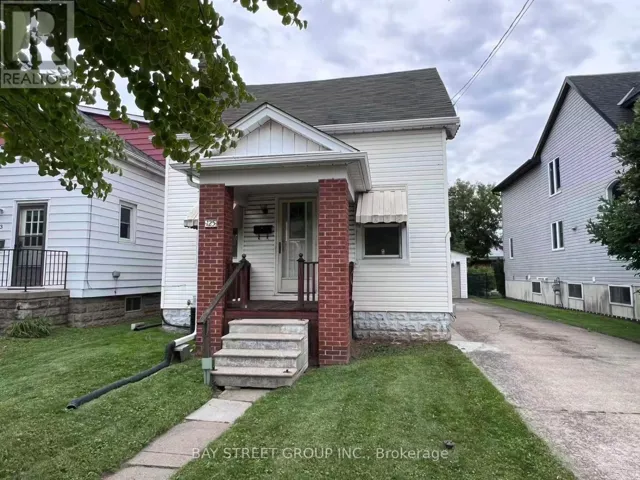 125 BROADWAY AVENUE, Hamilton (Ainslie Wood), Ontario L8S2W2