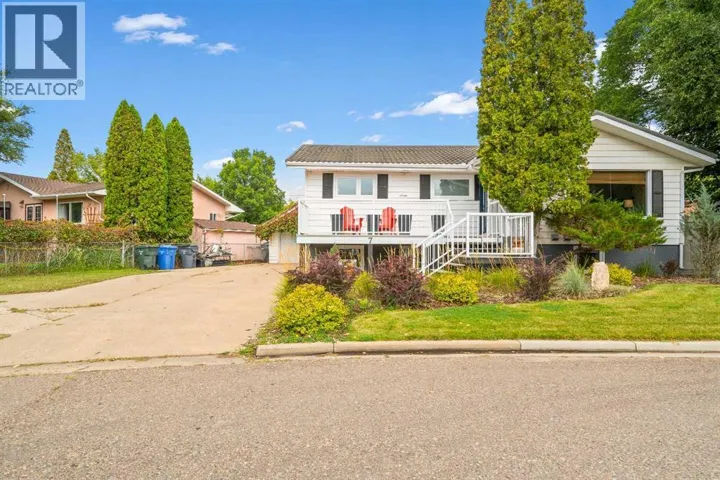 7 13 Street SE, Medicine Hat, Alberta T1A1W4